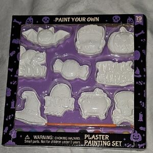 Halloween Paint Your Own Plaster Painting Set Pumpkin Ghost Candy Skeleton Bat